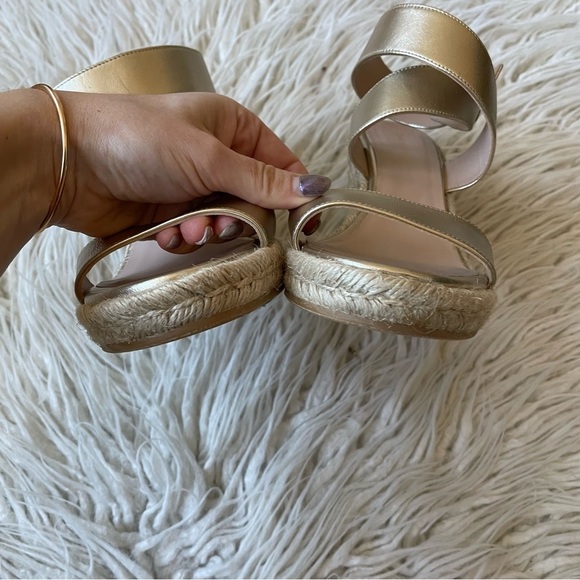 Stuart Weitzman Lexia Gold Metallic Textured-Leather Espadrille Wedge Sandals 8 - Picture 7 of 12